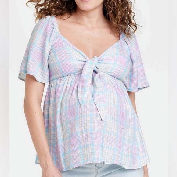 Ingrid & Isabel Woven Peek-a-boo Tie-Front Smocked Maternity Top Plaid -Size XL - Picture 1 of 3